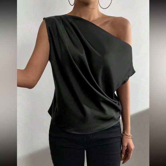 Ruched asymmetrical neck blouse - Picture 5 of 16